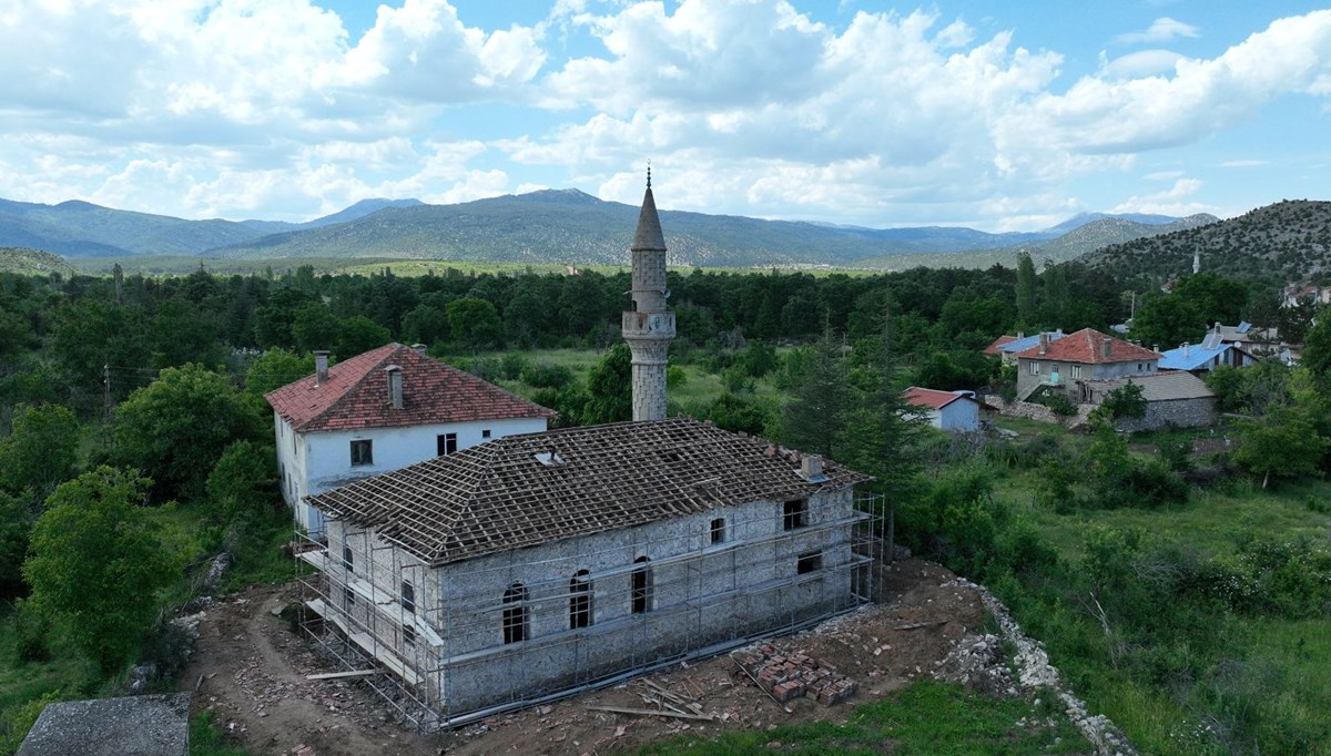 Konya'da 120 yıllık cami restore ediliyor