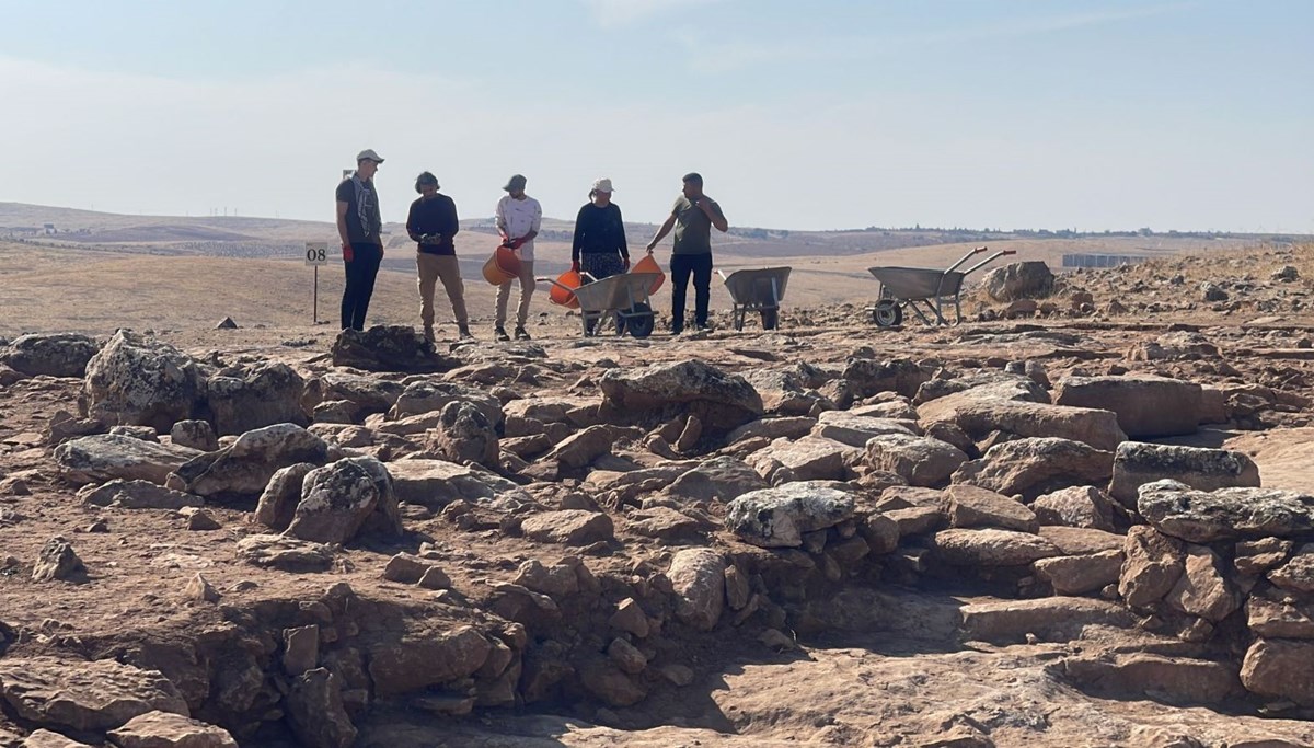 Göbeklitepe'den 1000 yıl daha eski: Çakmaktepe'de buluntular tespit edildi