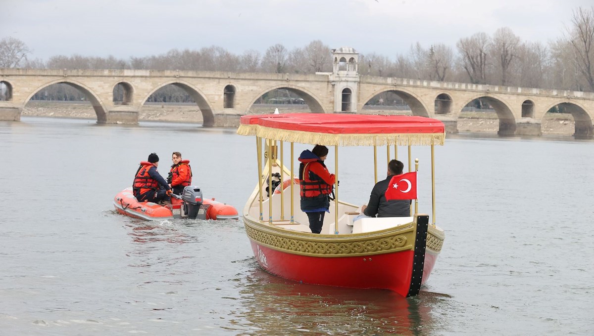 Meriç Nehri'nde kancabaş tipi kayıklarla gezinti yapılabilecek