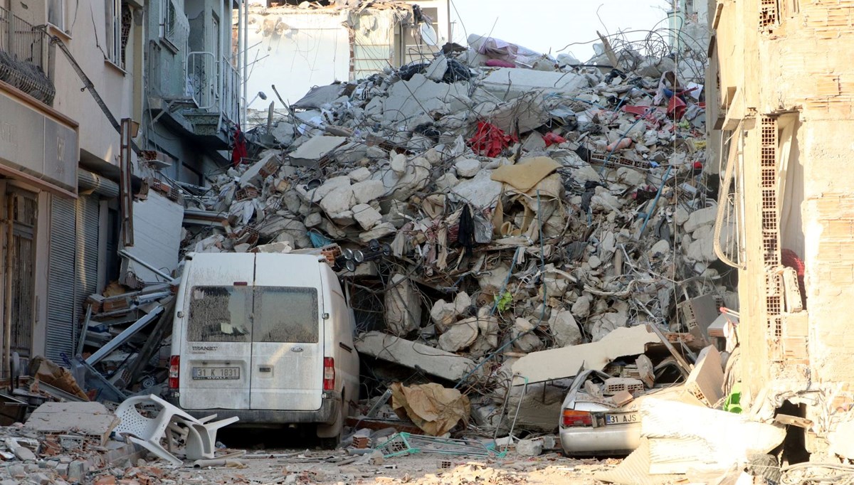 Hatay'da araçların hasar tespit kayıtları başladı