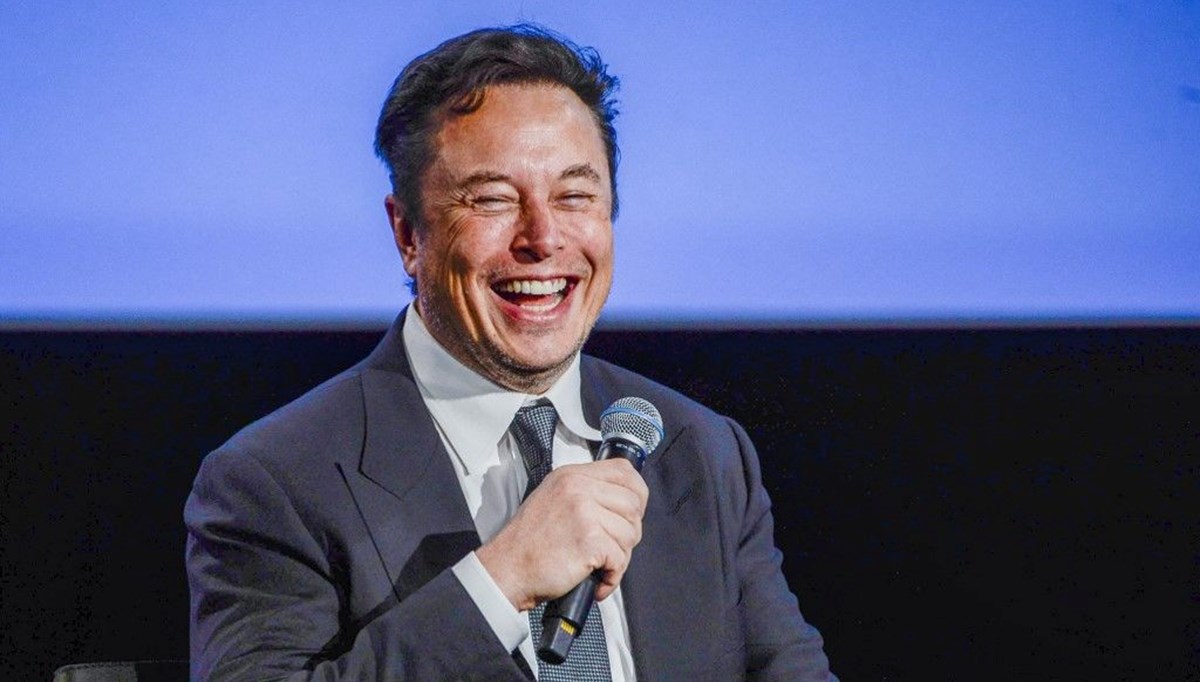 Musk tarihe geçti: 100 milyar dolar kaybeden ilk insan