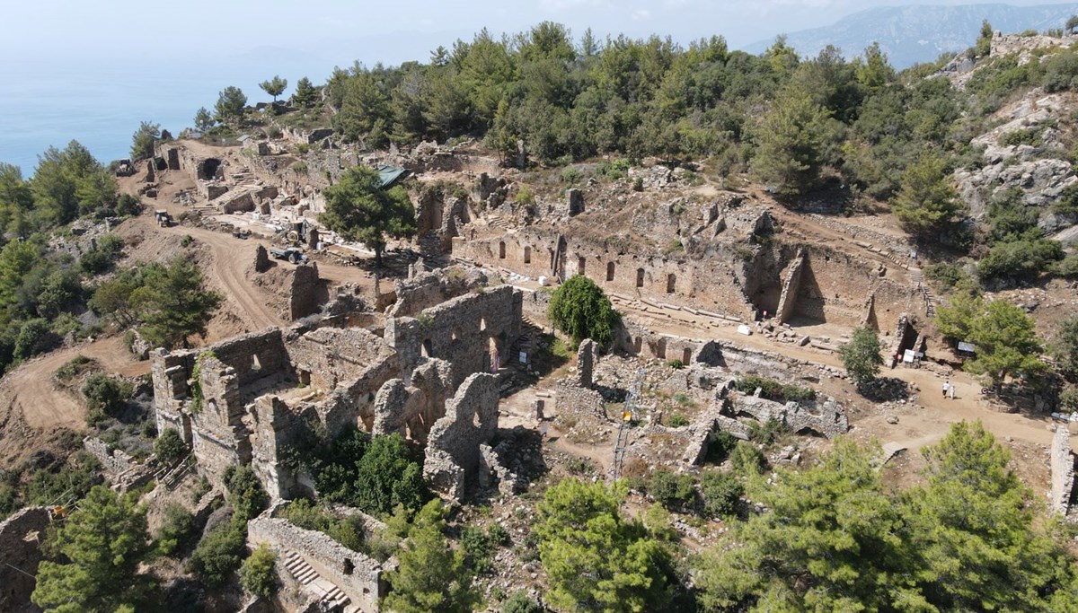 Syedra Antik Kenti'nin orijinal gezi güzergahı ortaya çıkarılıyor