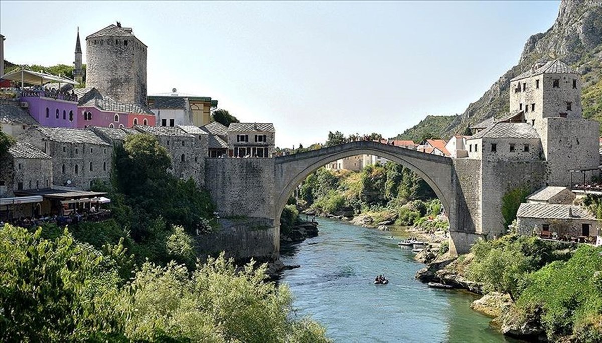 Osmanlı mirası Mostar Köprüsü'nün yeniden açılmasının üzerinden 19 yıl geçti