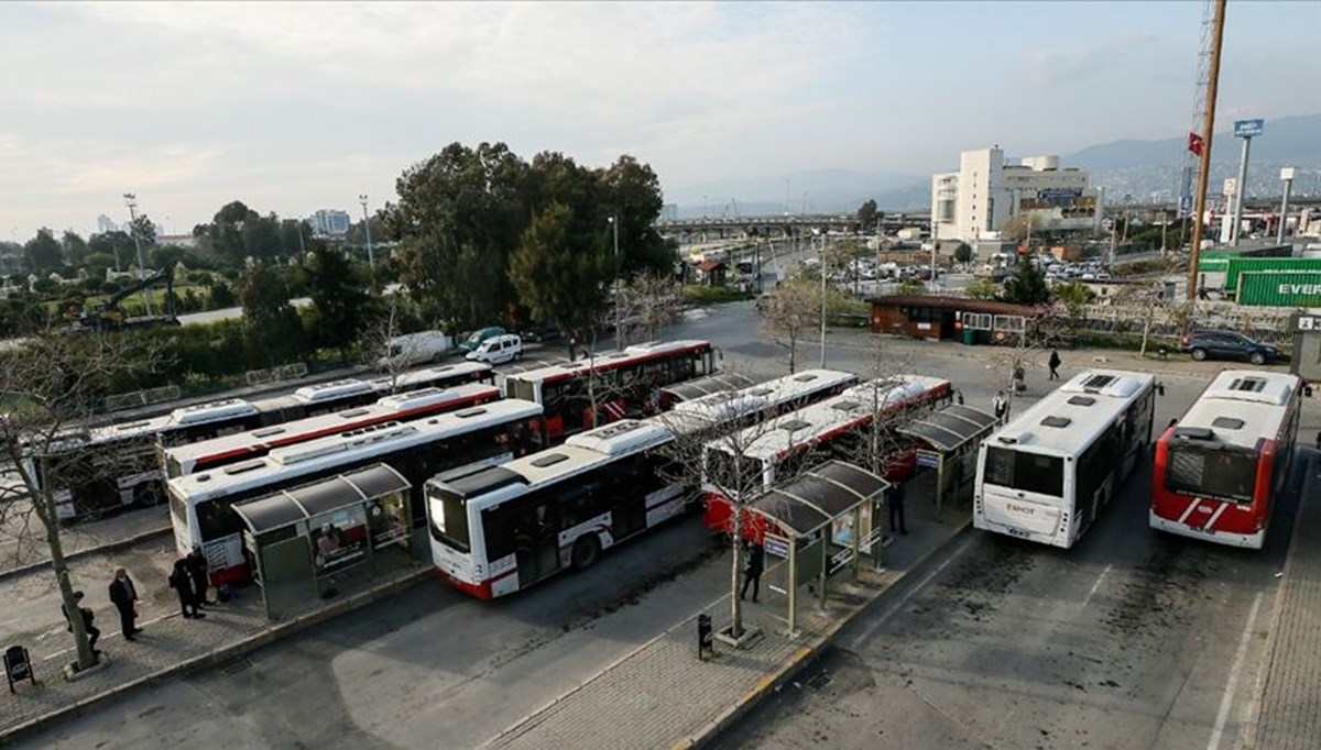 İzmir'de toplu ulaşım ücretlerine zam