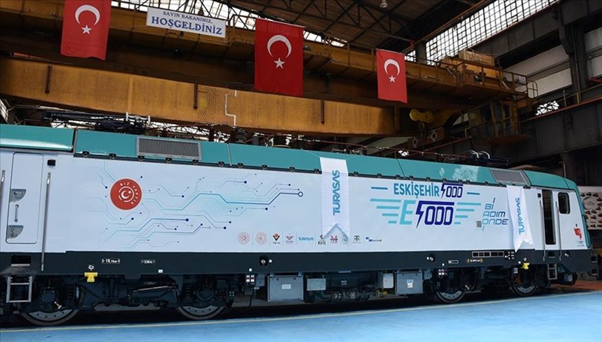 Milli elektrikli tren yolculu seferlerine bugün başlıyor