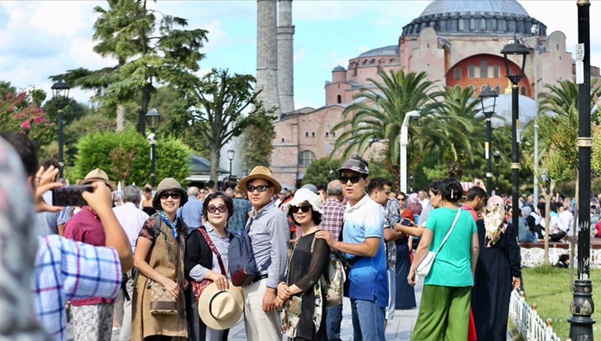 Türkiye'ye 11 ayda 42 milyon turist geldi