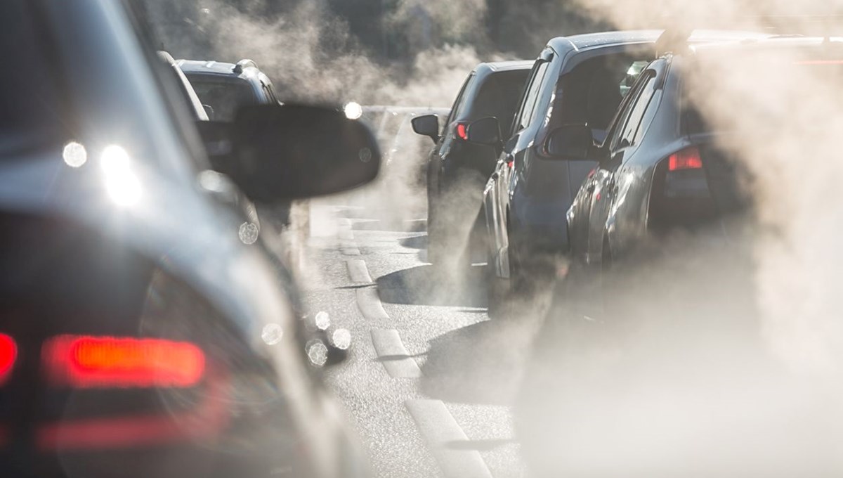 Almanya ve AB anlaştı: Sentetik yakıtlı otomobiller de serbest olacak