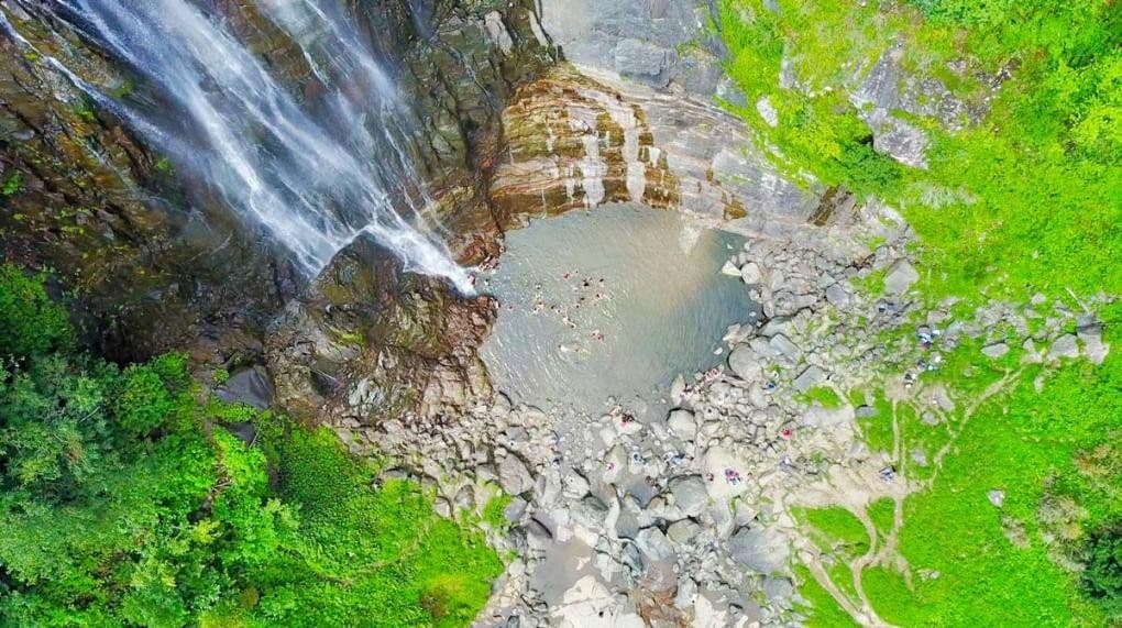 Mençuna Şelalesi -  Artvin