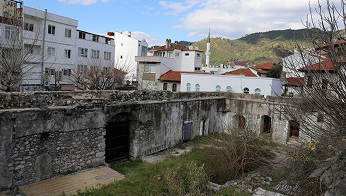 Hafsa Sultan Kervansarayı’nın restorasyonu için ilk adım atıldı