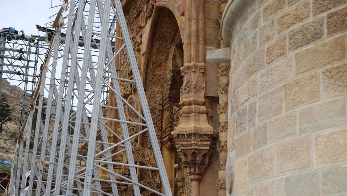 Divriği Ulu Camii ve Darüşşifası'ndaki restorasyonda sona yaklaşıldı