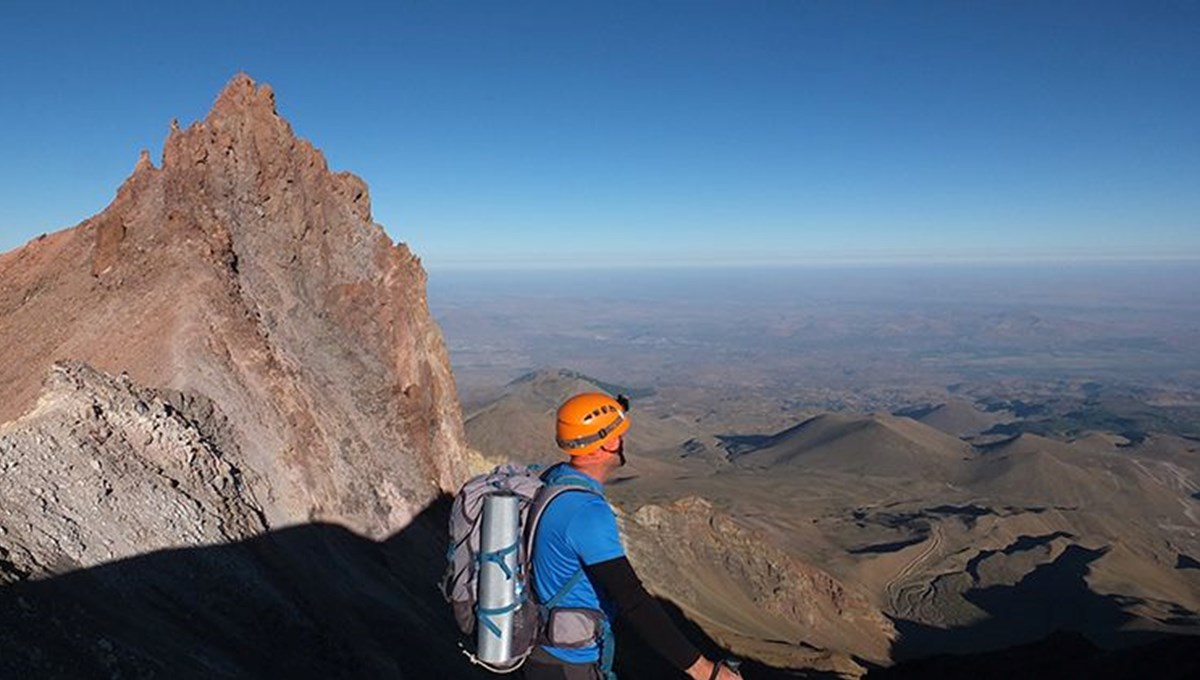 Erciyes Dağı yaz aylarında da doğaseverleri ağırlıyor