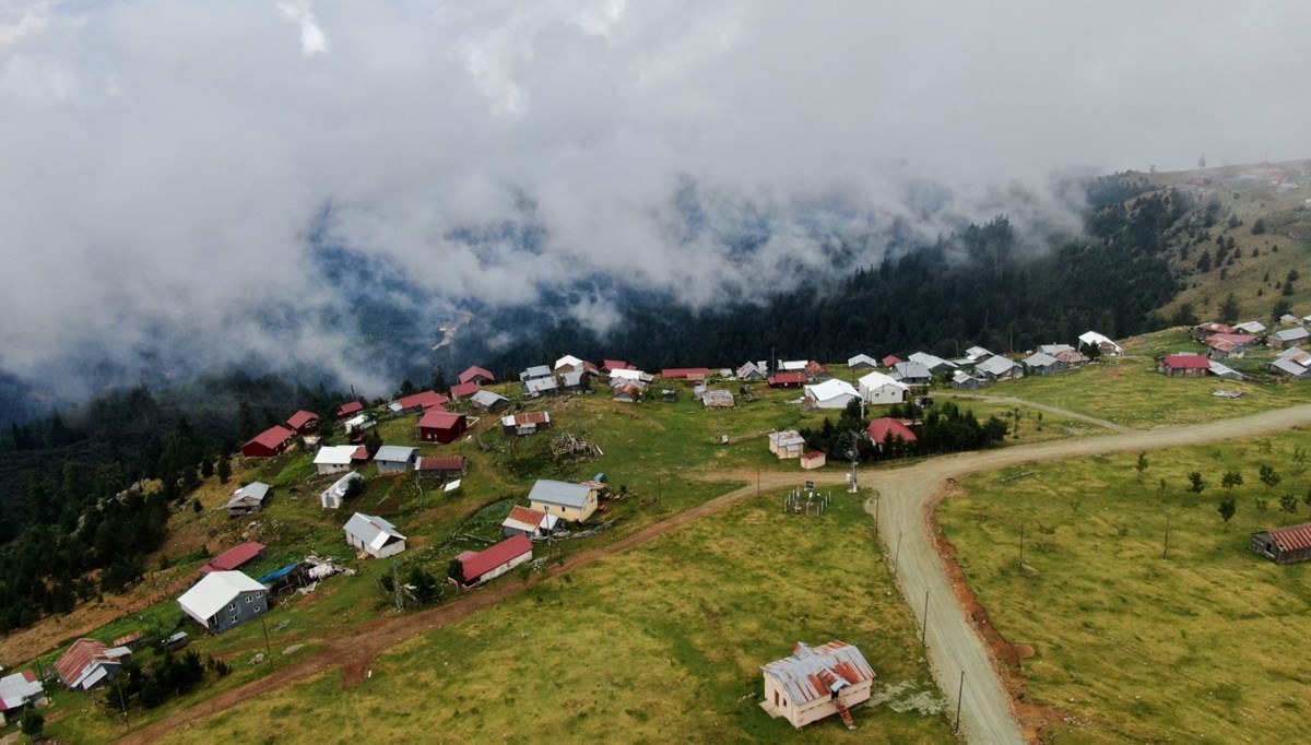 Sis altındaki Batı Karadeniz yaylaları sonbaharda da ziyaretçilerini ağırlıyor