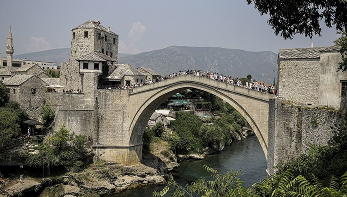 Bosna Hersek'in incisi: Mostar Köprüsü