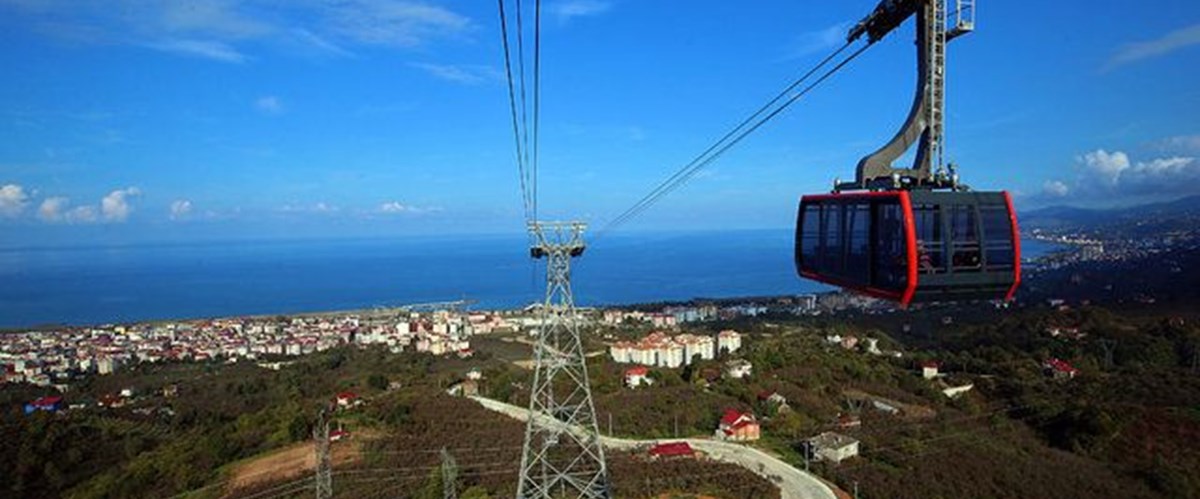 Karadeniz'in en uzun teleferiğinde doğaya yolculuk